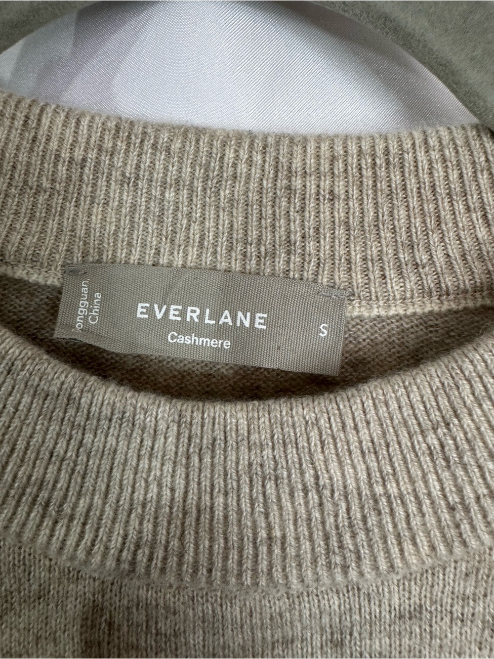 Everlane Women’s Crewneck Sweater in Light Oatmeal Size Small - Picture 2 of 5